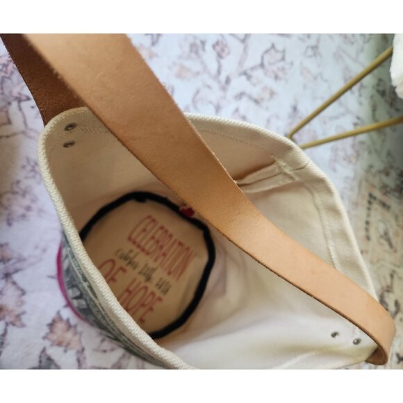 Henry Dry Goods Canvas Breast Cancer Bucket Bag Leather Handle - Picture 3 of 6